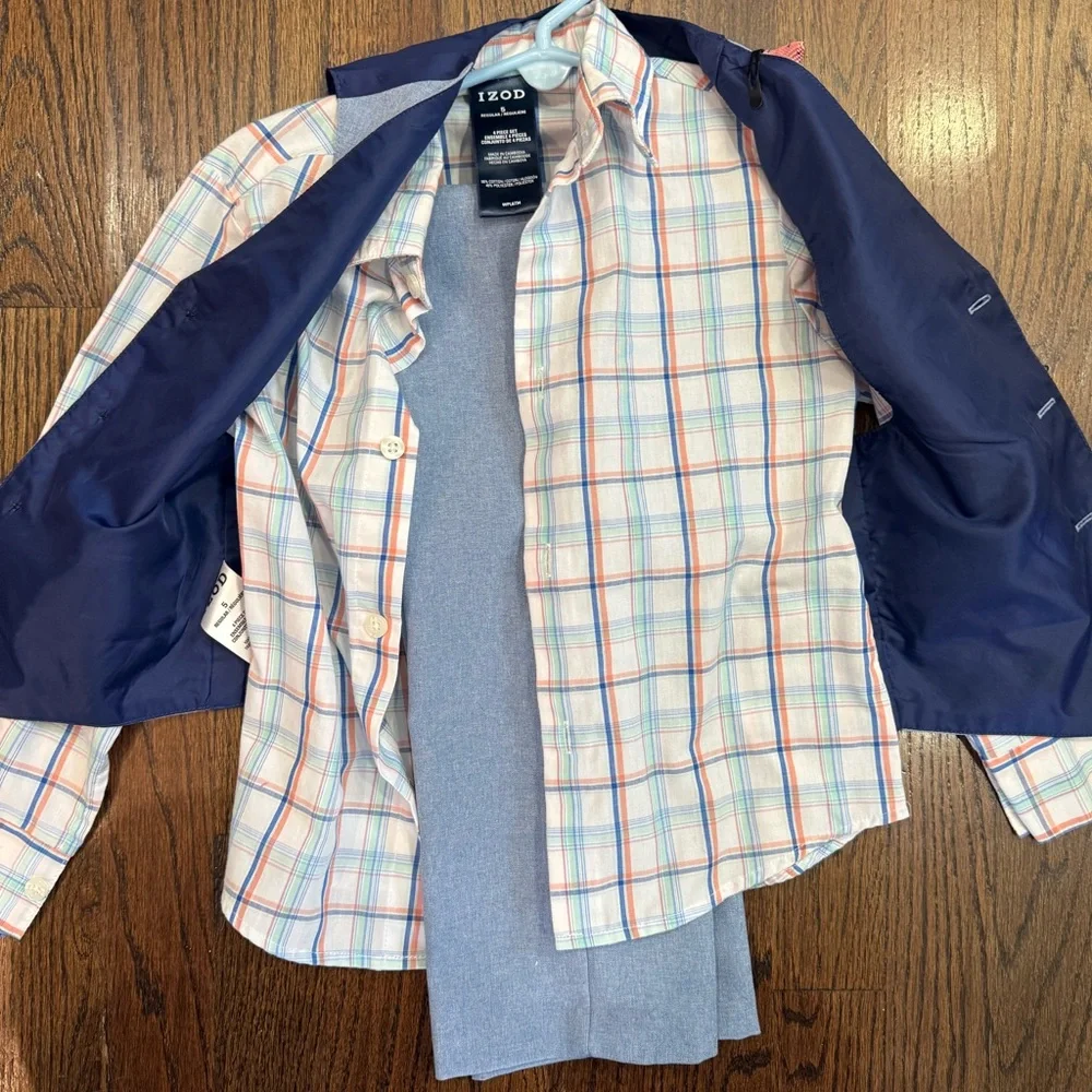 IZOD Vest, Shirt, Pants & Tie Set